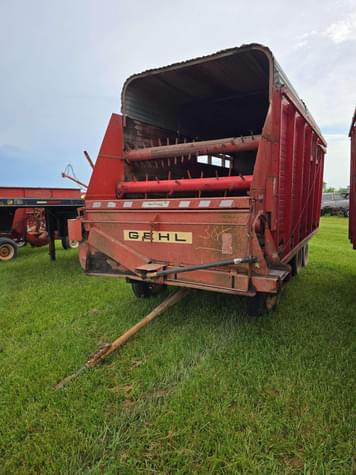 Main image Gehl BU910