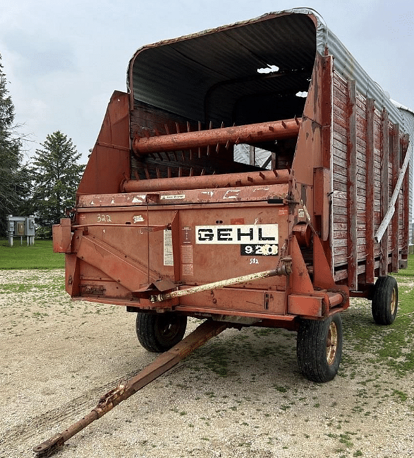 Gehl BU920 Equipment Image0