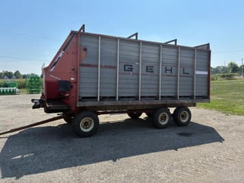 Main image Gehl BU970