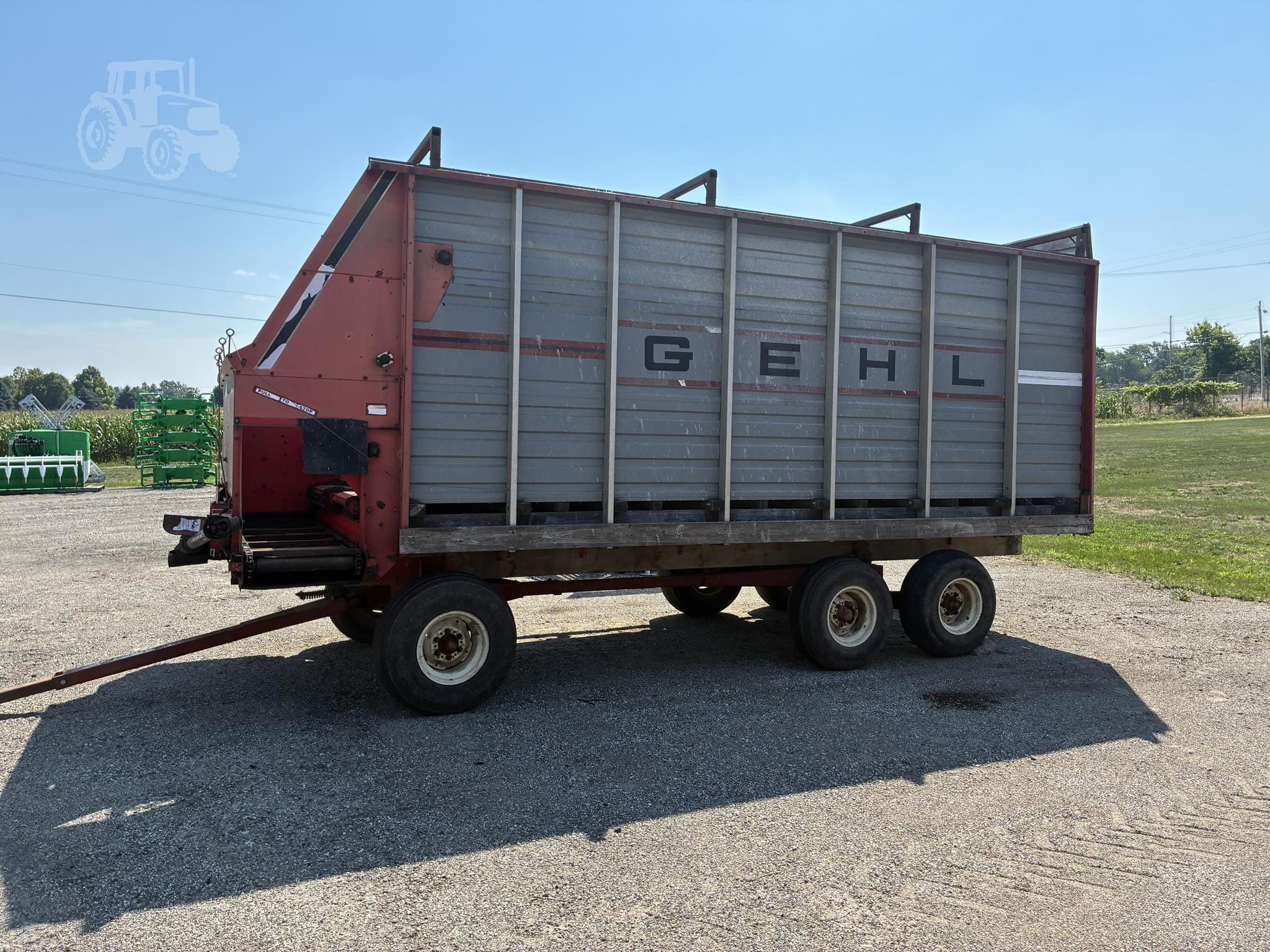 Gehl BU970 Equipment Image0