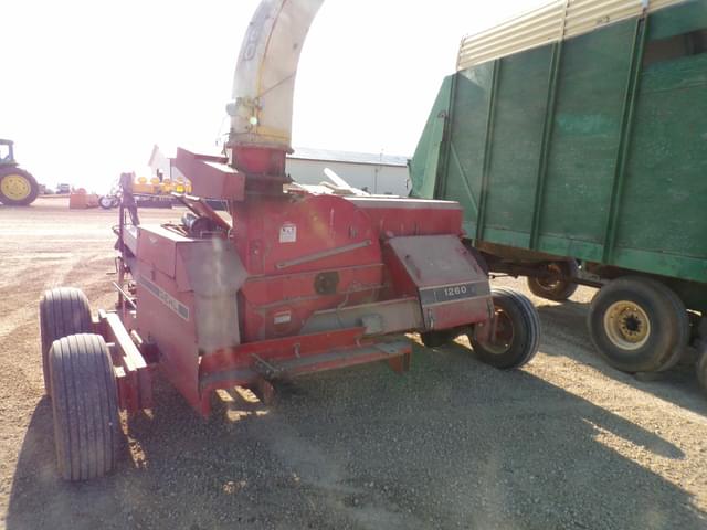 Image of Gehl 1260 equipment image 3