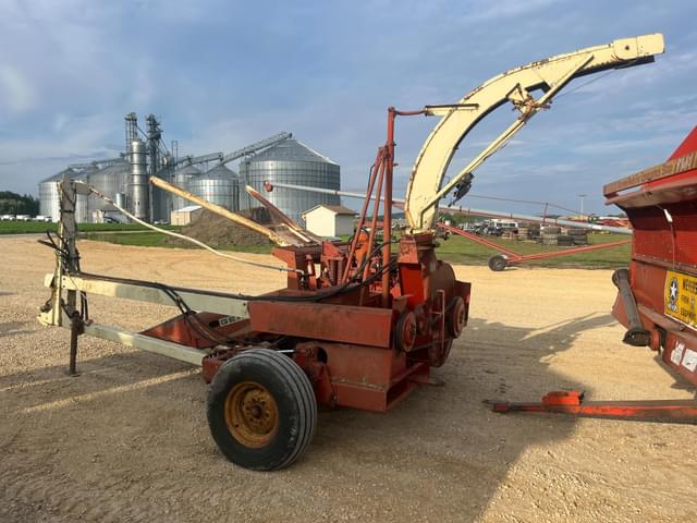 Image of Gehl CB600 equipment image 1