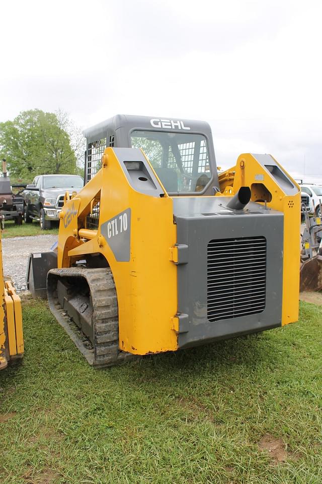 Image of Gehl CTL70 equipment image 3
