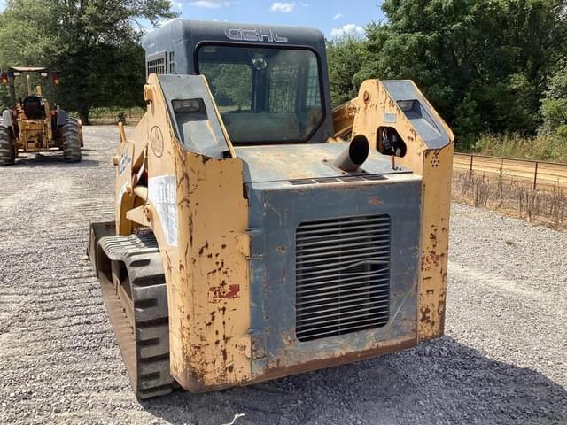 Image of Gehl CTL70 equipment image 4