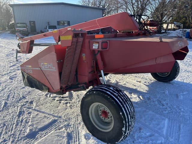 Image of Gehl 2412 equipment image 1