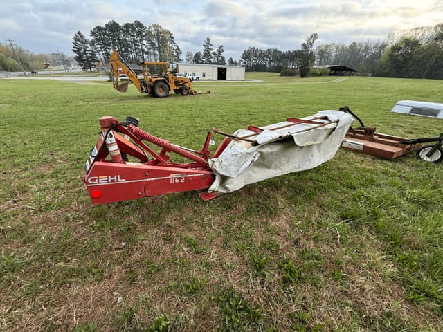 Image of Gehl 1162 equipment image 3