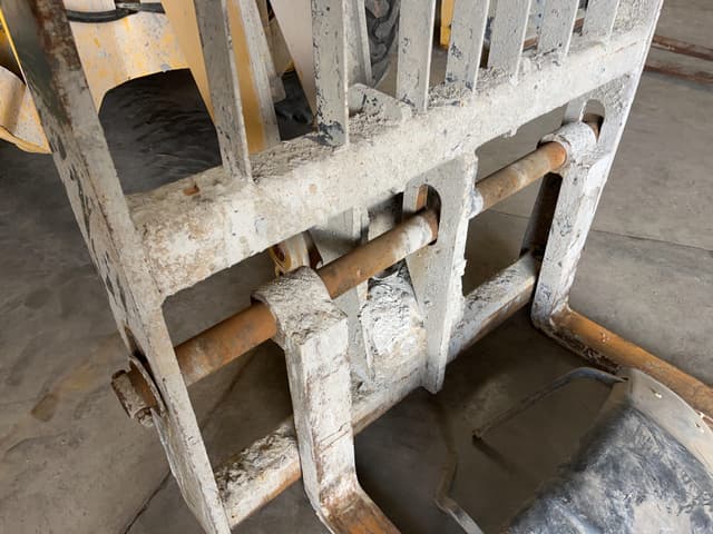 Image of Gehl DL11-55 equipment image 4