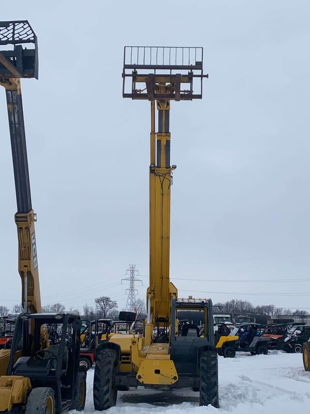 Image of Gehl DL-8H-42 equipment image 2