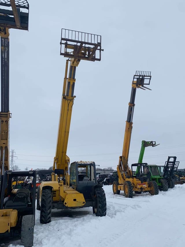 Image of Gehl DL-8H-42 equipment image 3