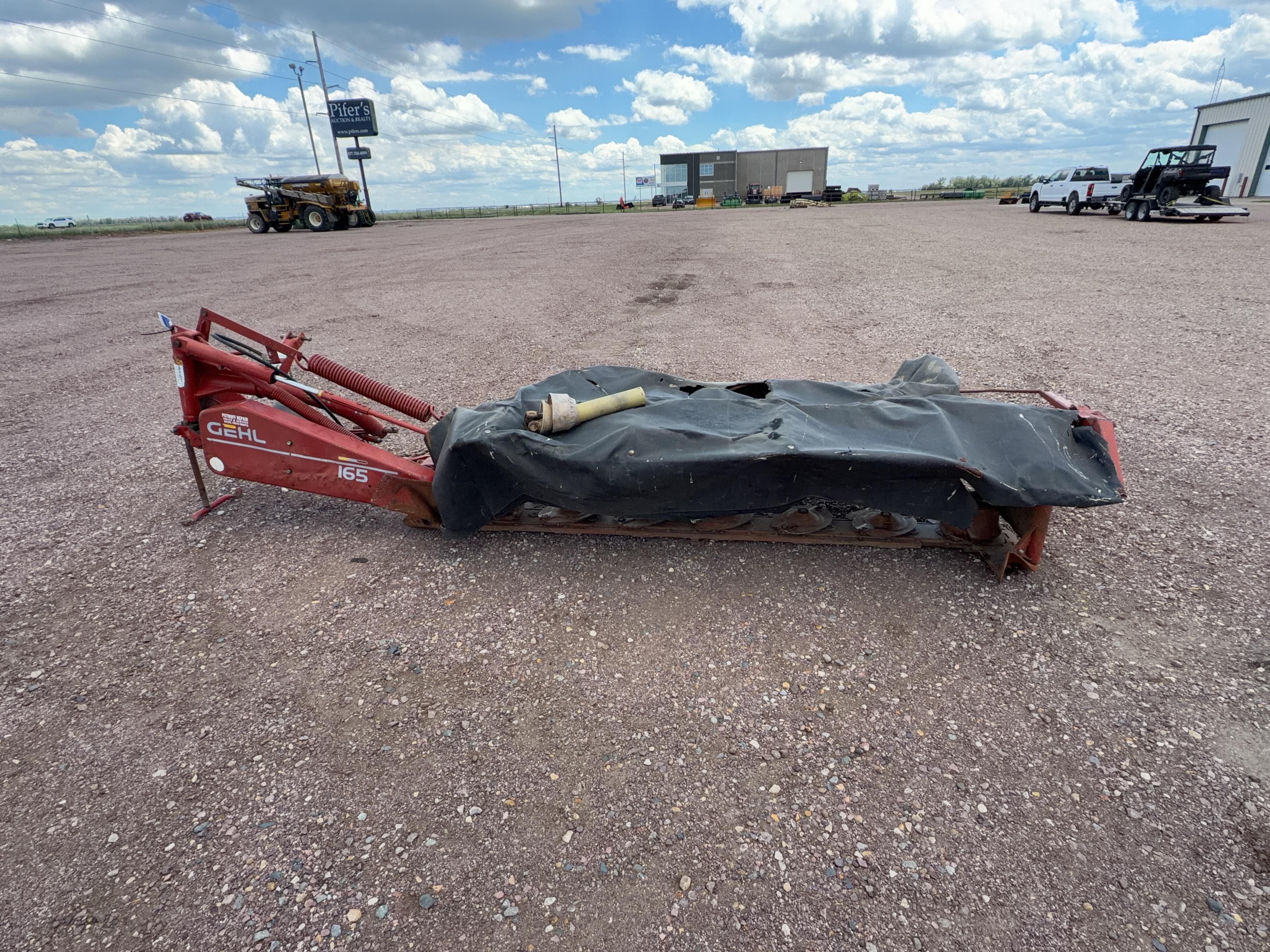 Gehl DM165 Equipment Image0