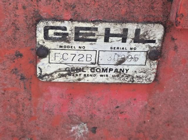 Image of Gehl FC72B equipment image 3