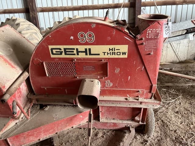 Image of Gehl Hi-Throw equipment image 2