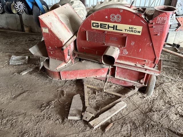 Image of Gehl Hi-Throw equipment image 1