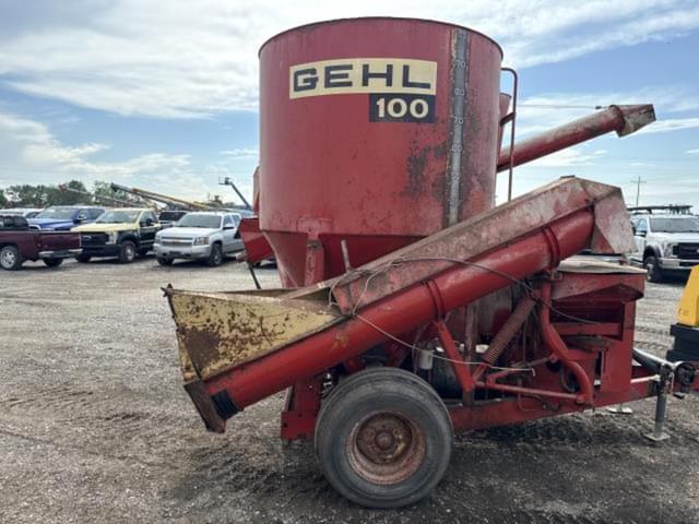 Image of Gehl 100 equipment image 3
