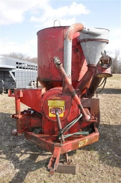 Image of Gehl Mix-All equipment image 3