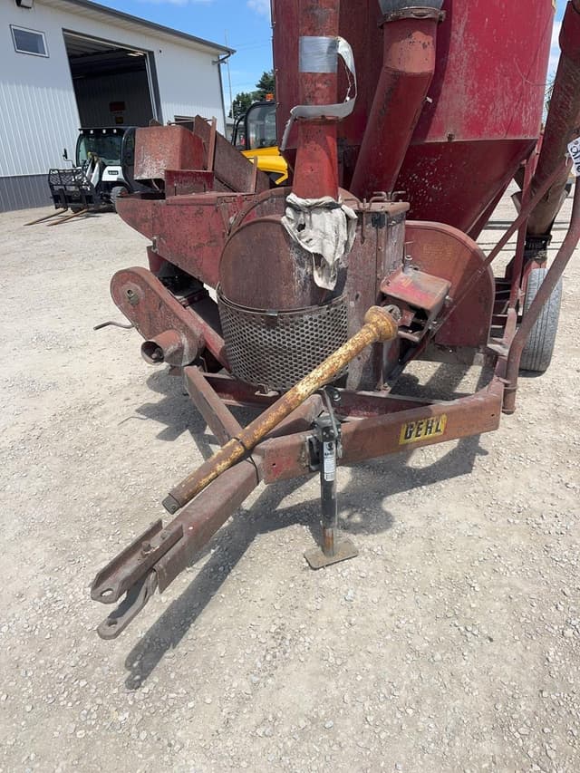 Image of Gehl Mix-All equipment image 1