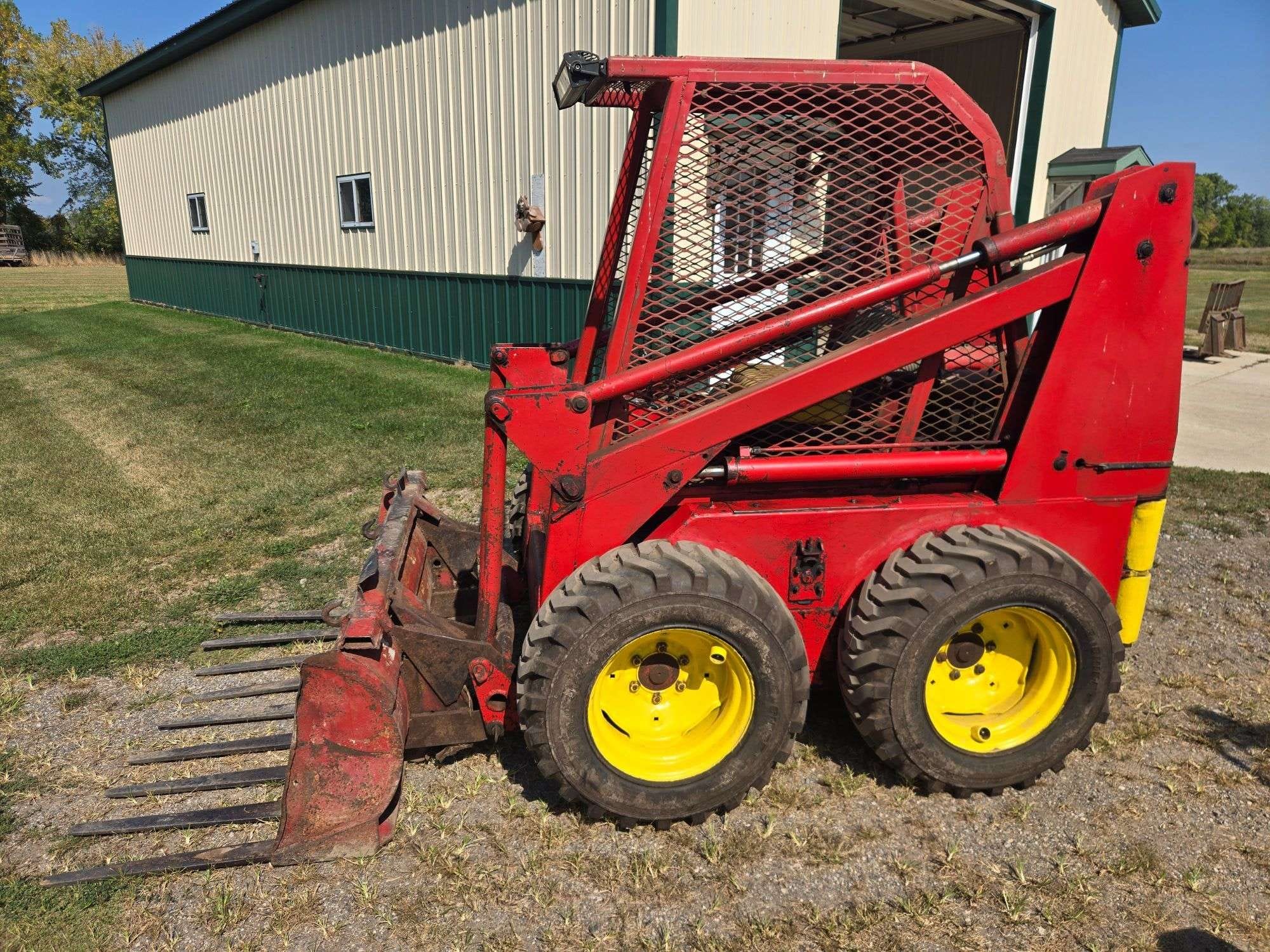 Main image Gehl 4400