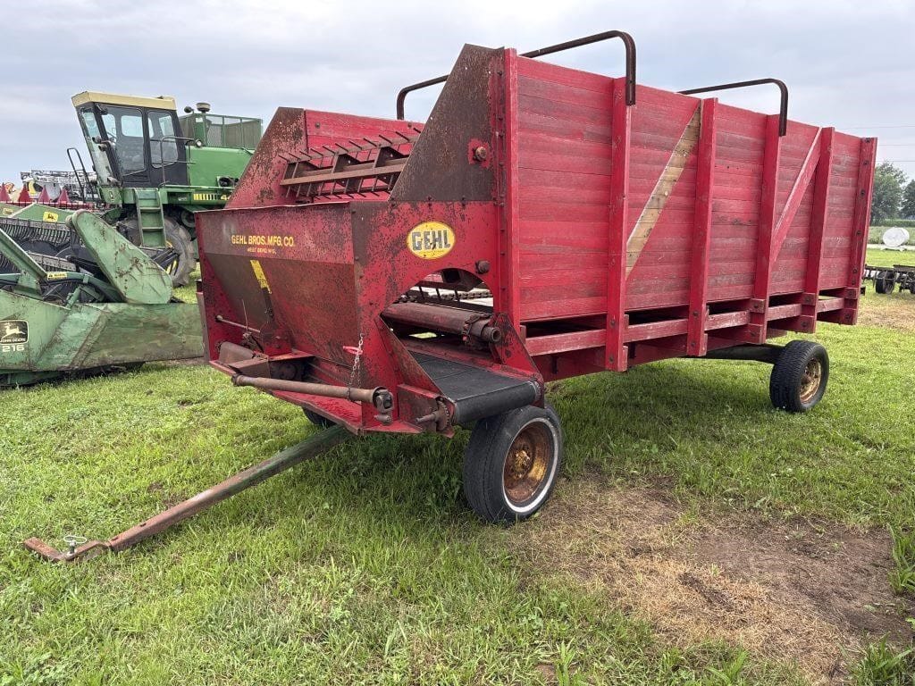 Gehl BU85 Equipment Image0