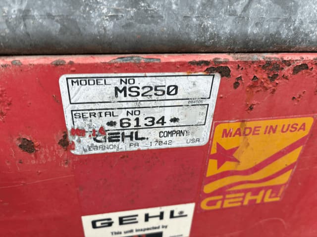 Image of Gehl MS250 equipment image 2