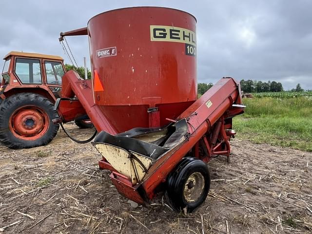 Image of Gehl MX100 equipment image 4