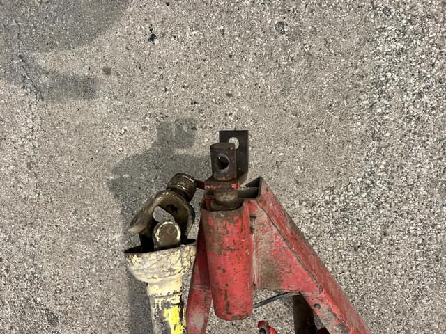 Image of Gehl MX135 equipment image 3