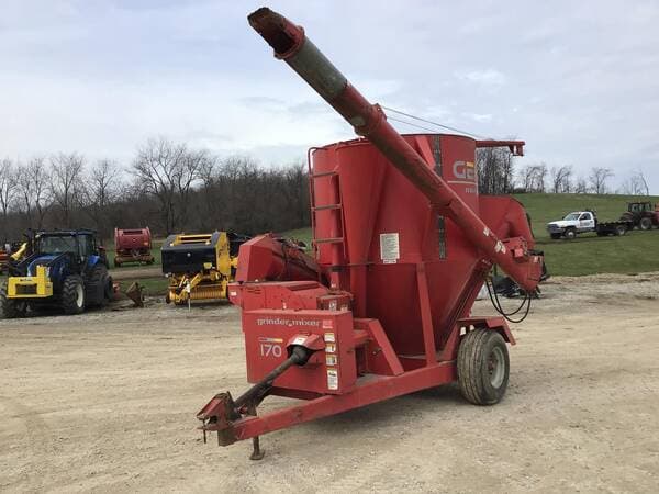 Image of Gehl MX170 equipment image 3