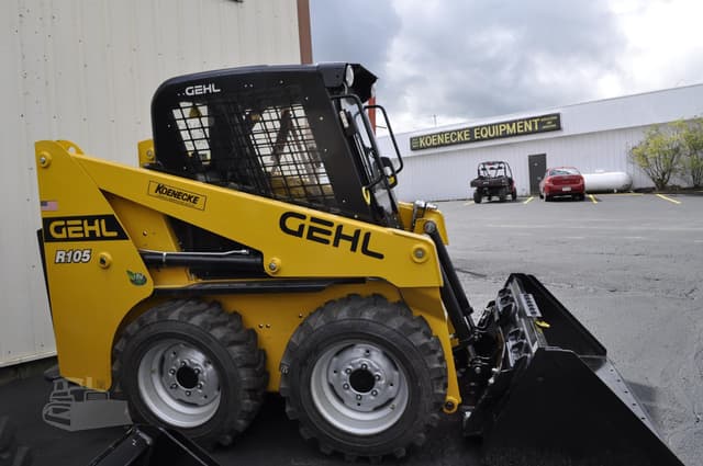 Image of Gehl R105 equipment image 3