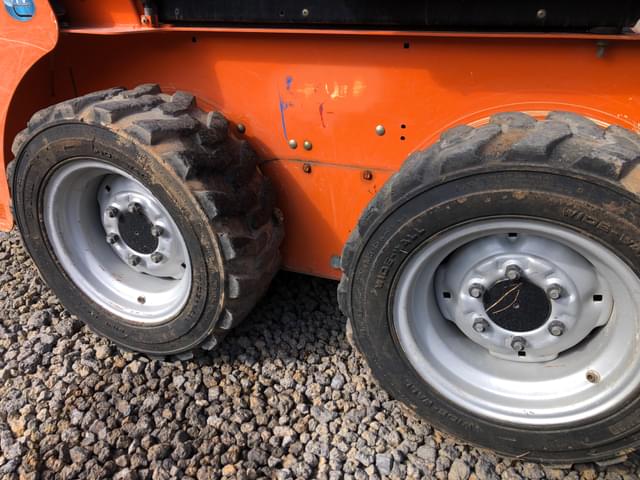 Image of Gehl R105 equipment image 4