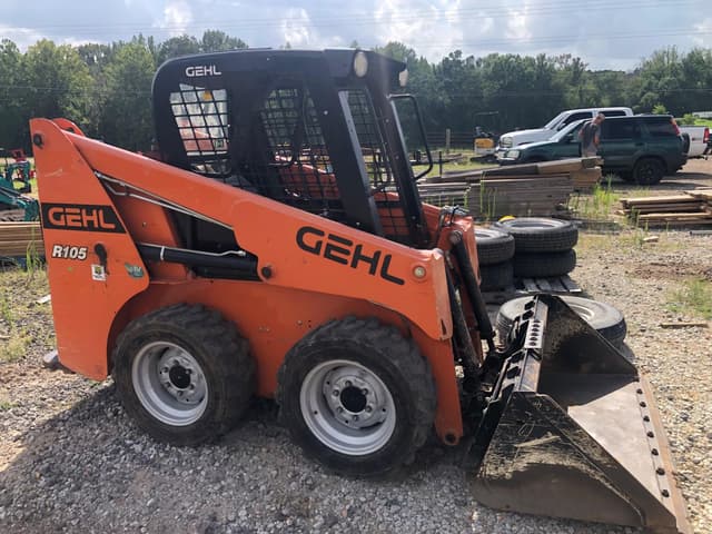 Image of Gehl R105 equipment image 2