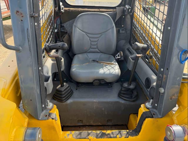 Image of Gehl R165 equipment image 1