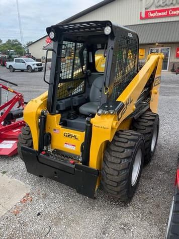 Main image Gehl R165