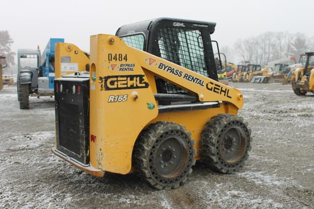 Image of Gehl R165 equipment image 4