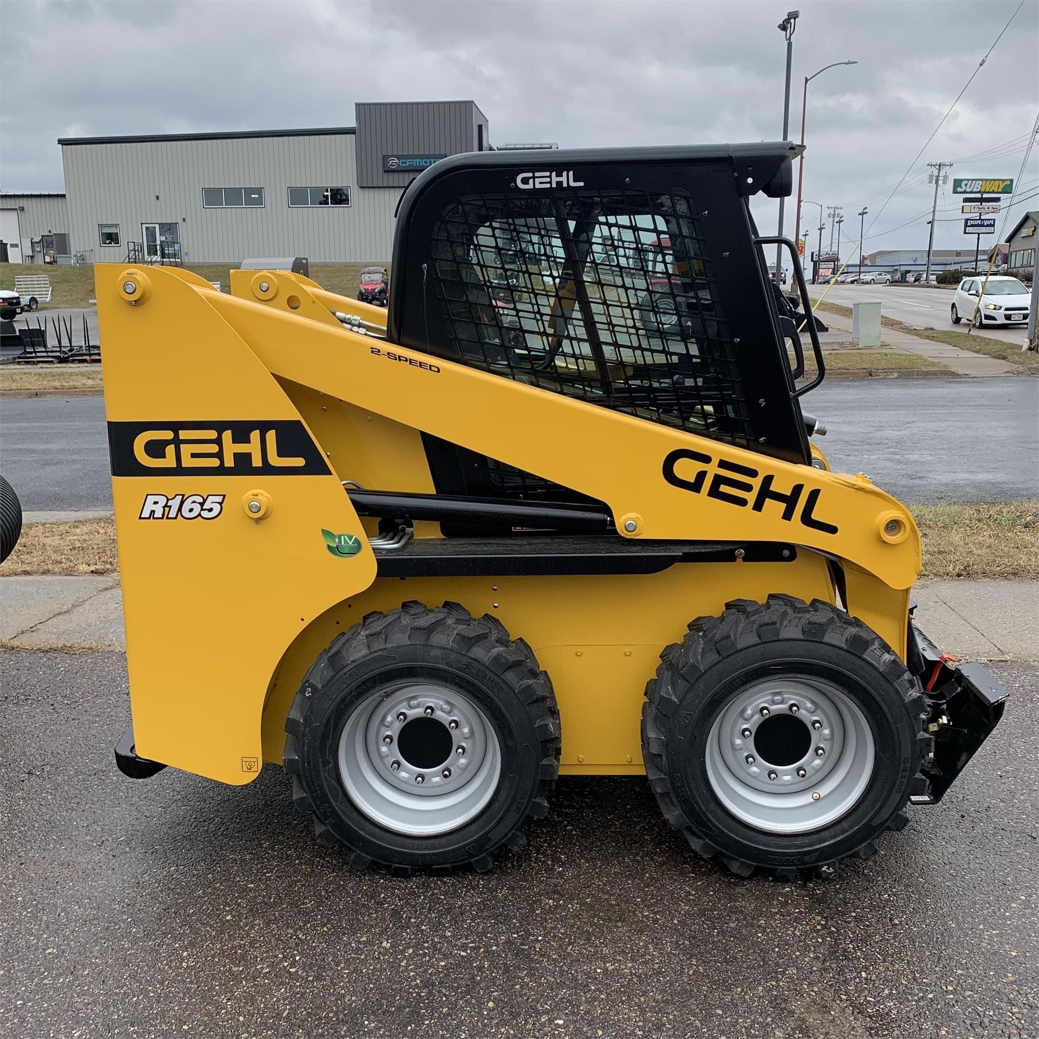 Gehl R165 Equipment Image0