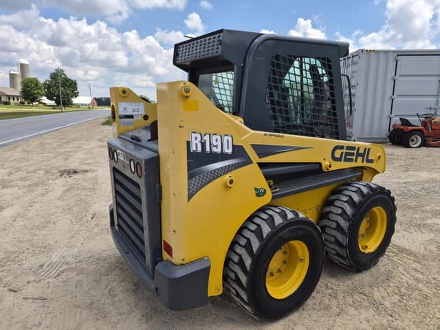 Image of Gehl R190 equipment image 2
