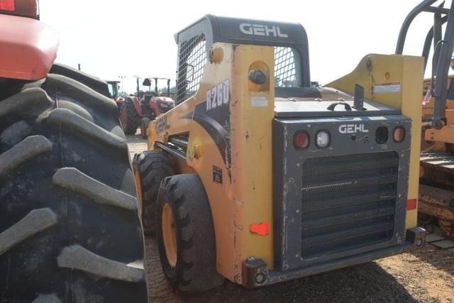 Image of Gehl R260 equipment image 1