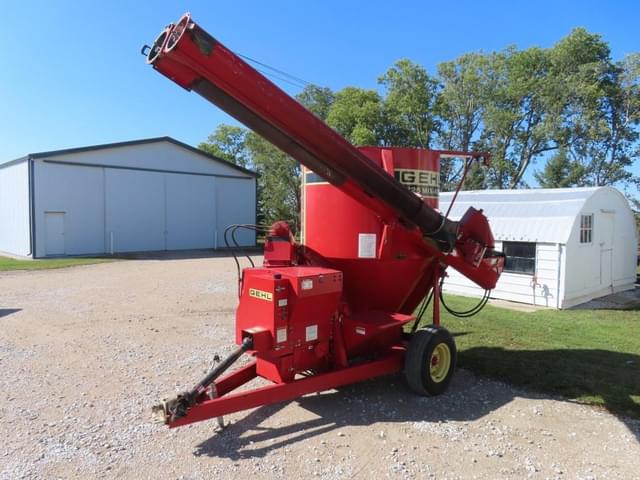 Image of Gehl 125 equipment image 1
