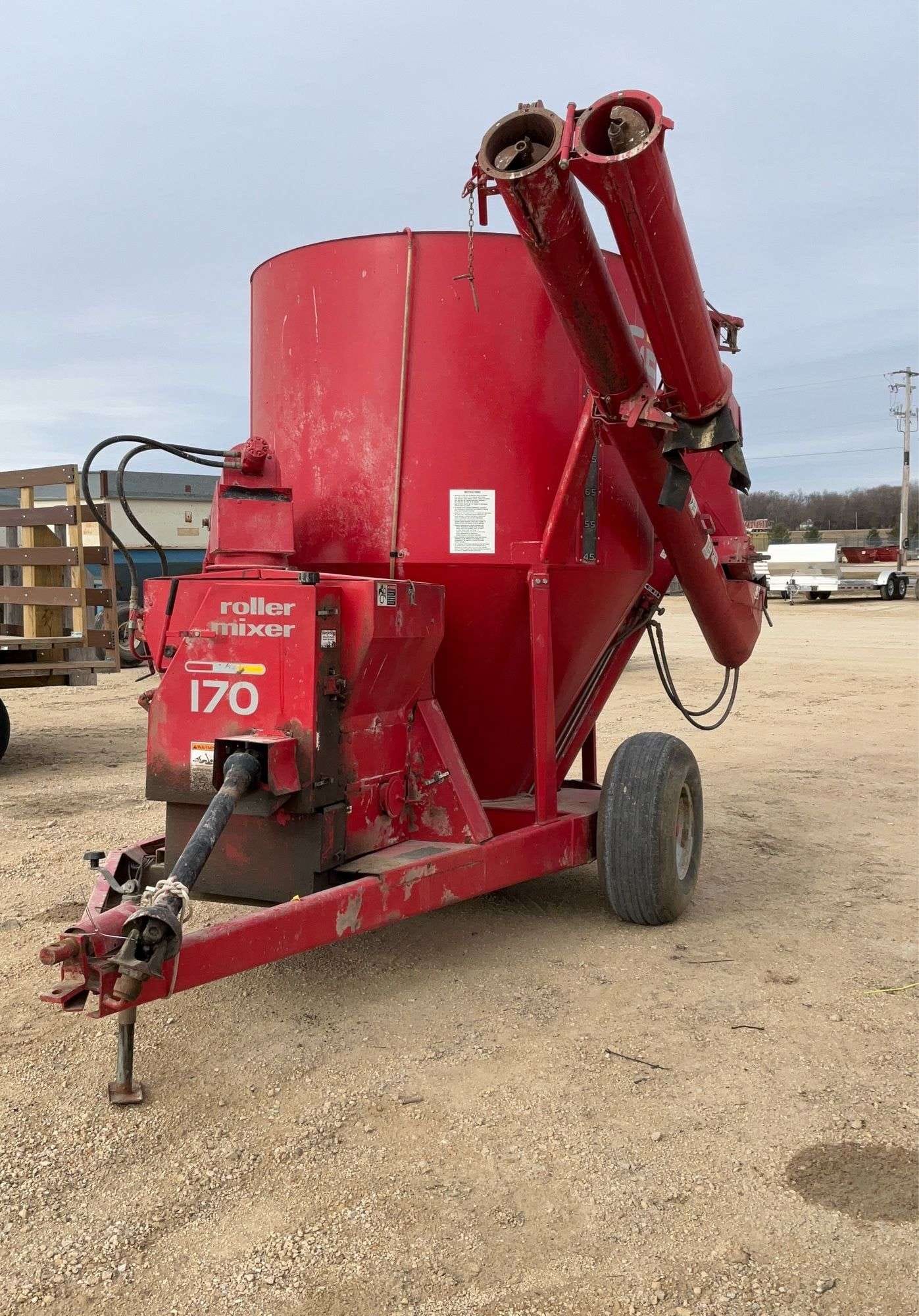 Gehl 170 Equipment Image0