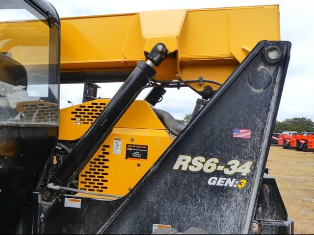 Image of Gehl RS6-34 equipment image 4