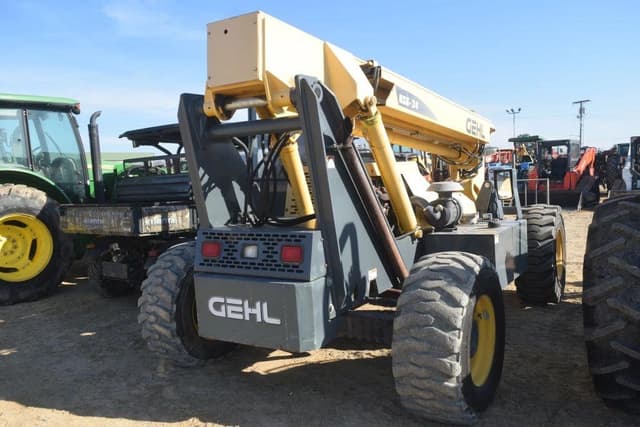 Image of Gehl RS6-34 equipment image 2