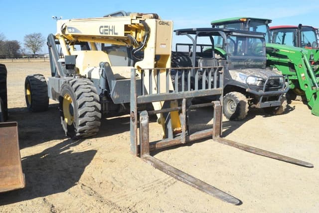 Image of Gehl RS6-34 equipment image 3