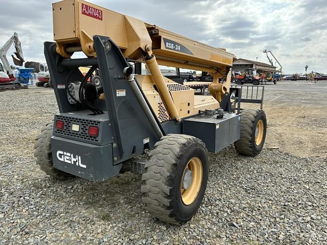 Image of Gehl RS6-34 equipment image 2