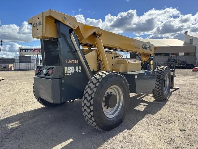 Image of Gehl RS6-42 equipment image 2