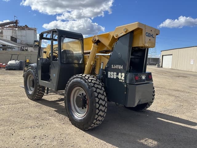 Image of Gehl RS6-42 equipment image 3