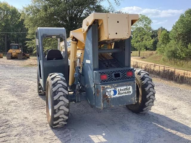 Image of Gehl RS6-42 equipment image 4