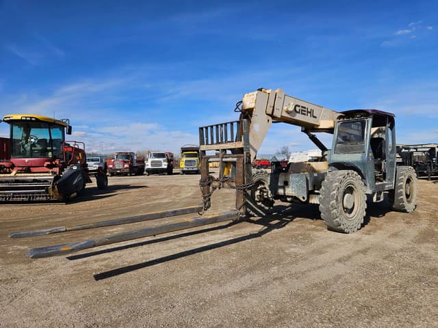 Image of Gehl RS8-42 equipment image 3