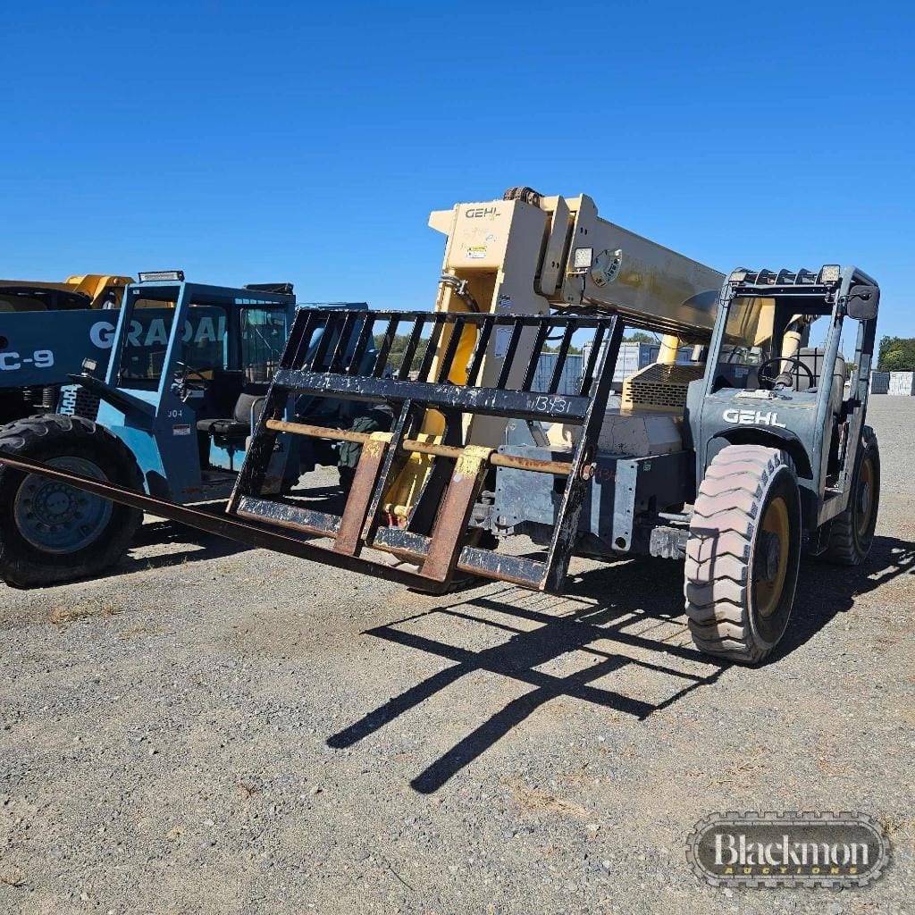 Gehl RS8-42 Equipment Image0