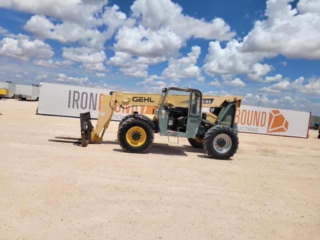Image of Gehl RS8-42 equipment image 1