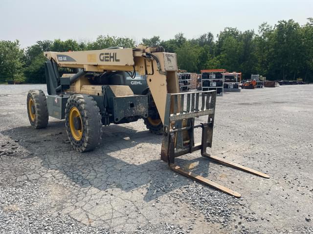 Image of Gehl RS8-44 equipment image 1