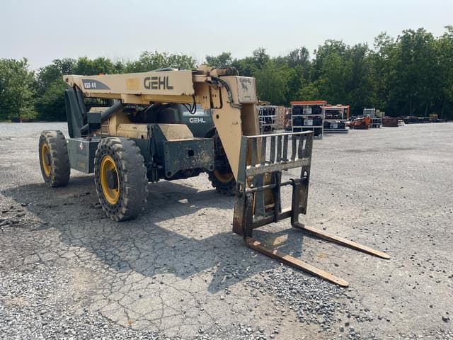 Image of Gehl RS8-44 equipment image 1