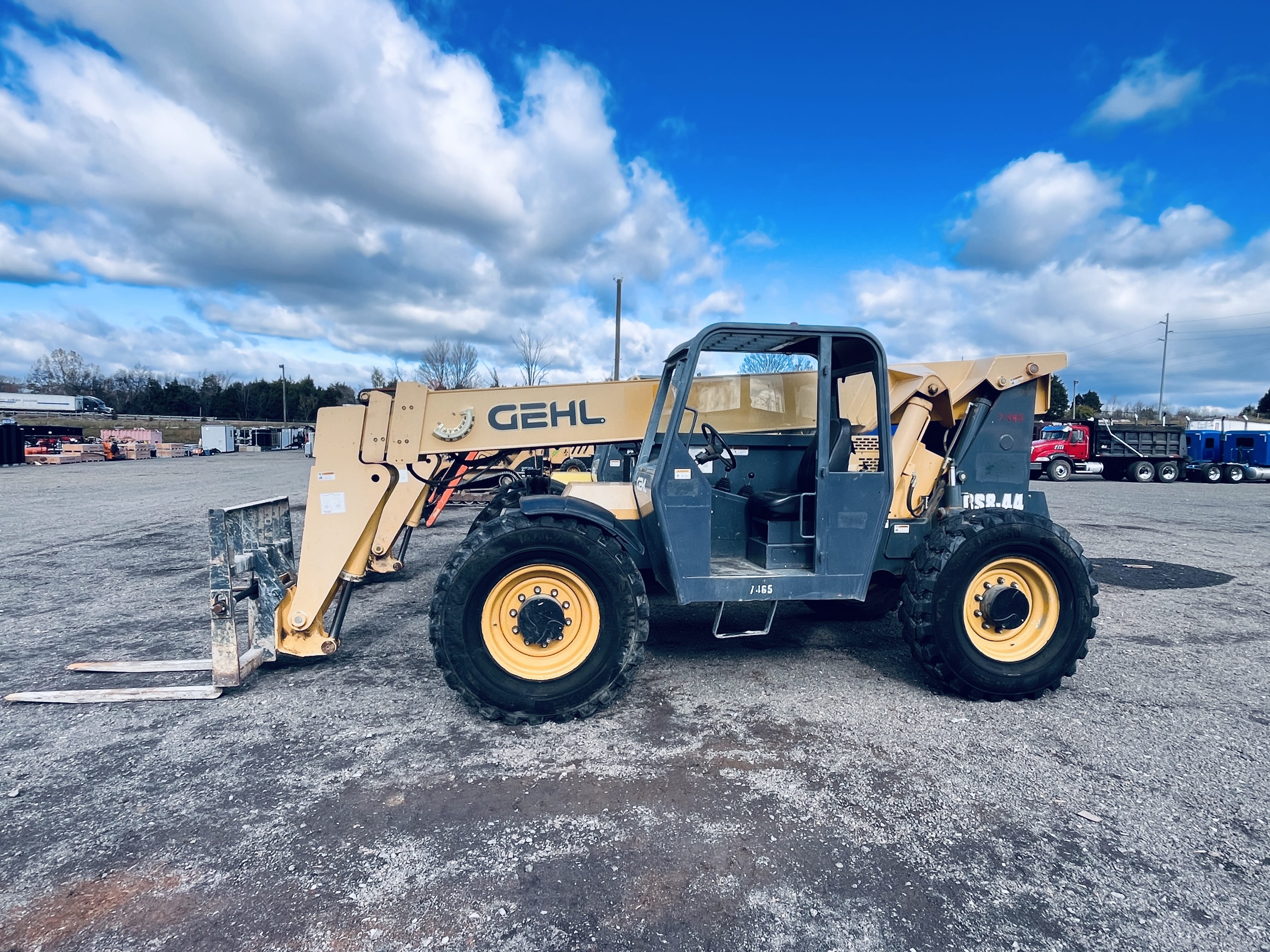 Main image Gehl RS8-44